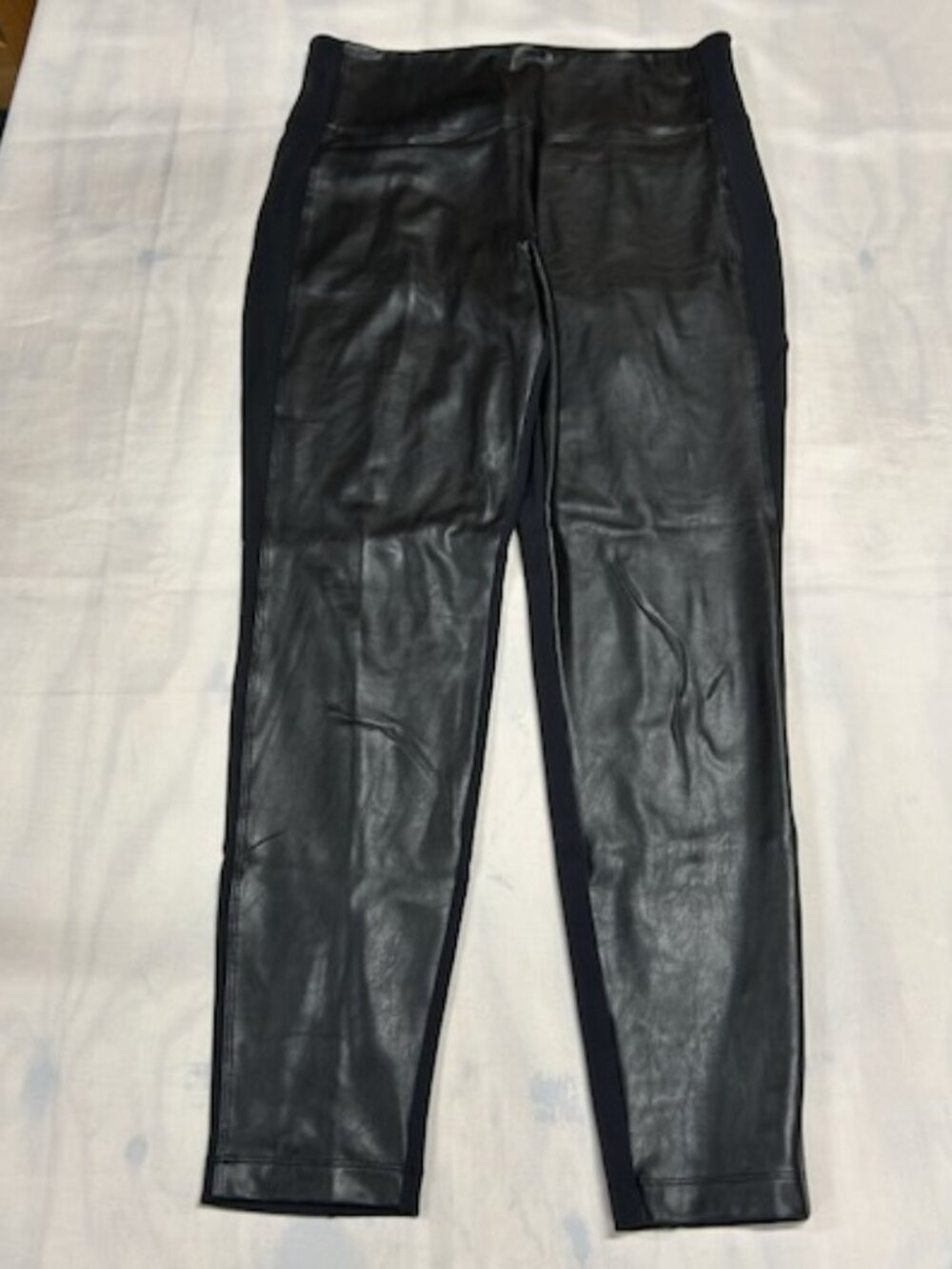 Athleta Delancey Shine Tight Black Large EPC